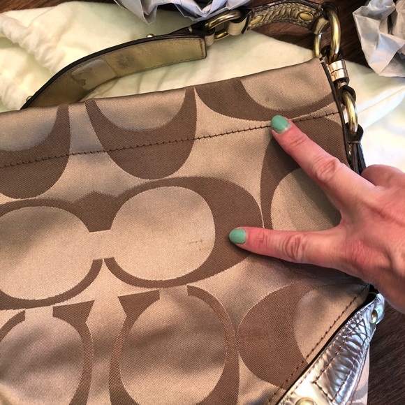 Nice Coach Carly gold & signature c hobo bag - Picture 5 of 8